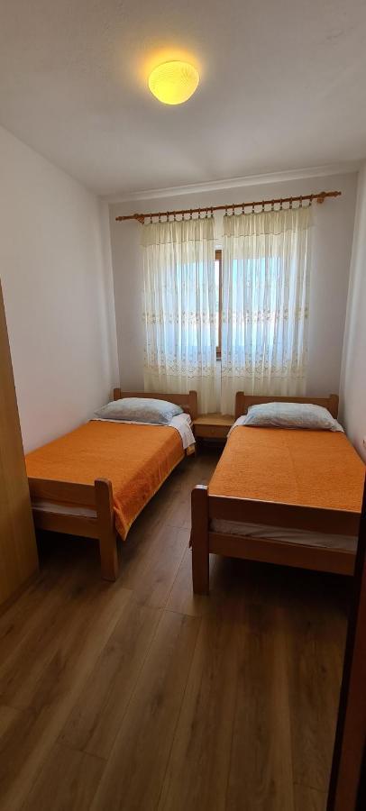 Apartments Jele Baska  Bagian luar foto