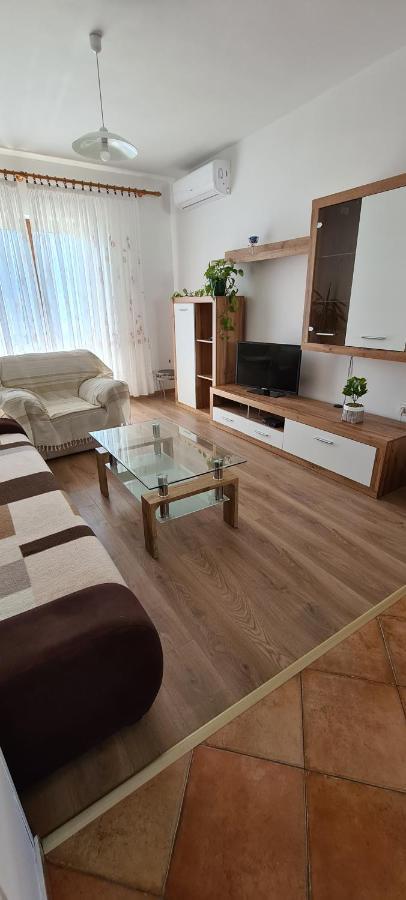 Apartments Jele Baska  Bagian luar foto