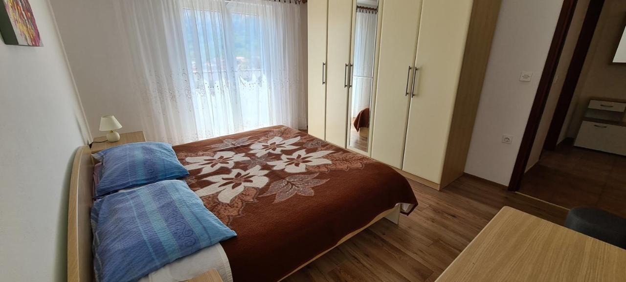 Apartments Jele Baska  Bagian luar foto