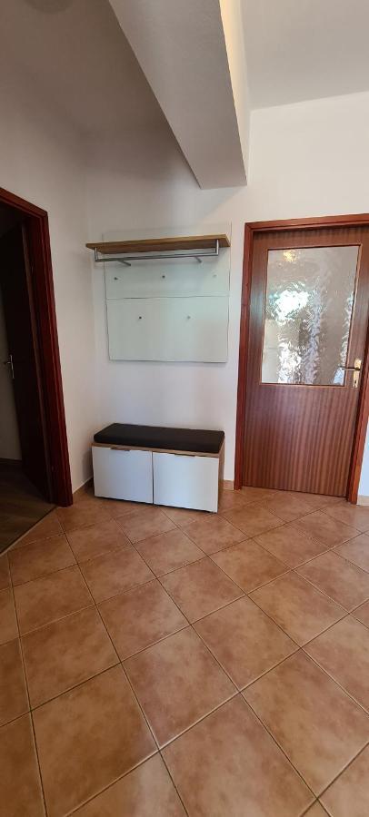 Apartments Jele Baska  Bagian luar foto