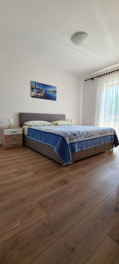 Apartments Jele Baska  Bagian luar foto