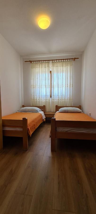Apartments Jele Baska  Bagian luar foto